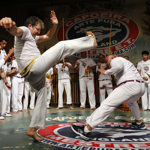 Arte Pura Capoeira